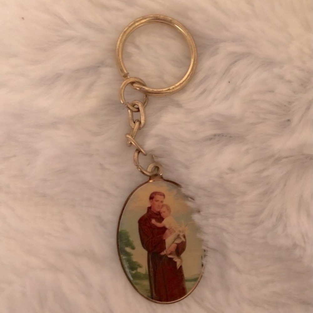 St. Anthony with Christ Child & Lilies Vintage Gold Keychain